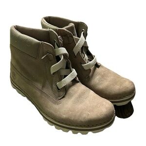 Women’s Timberland Light Brown Boots Size 7